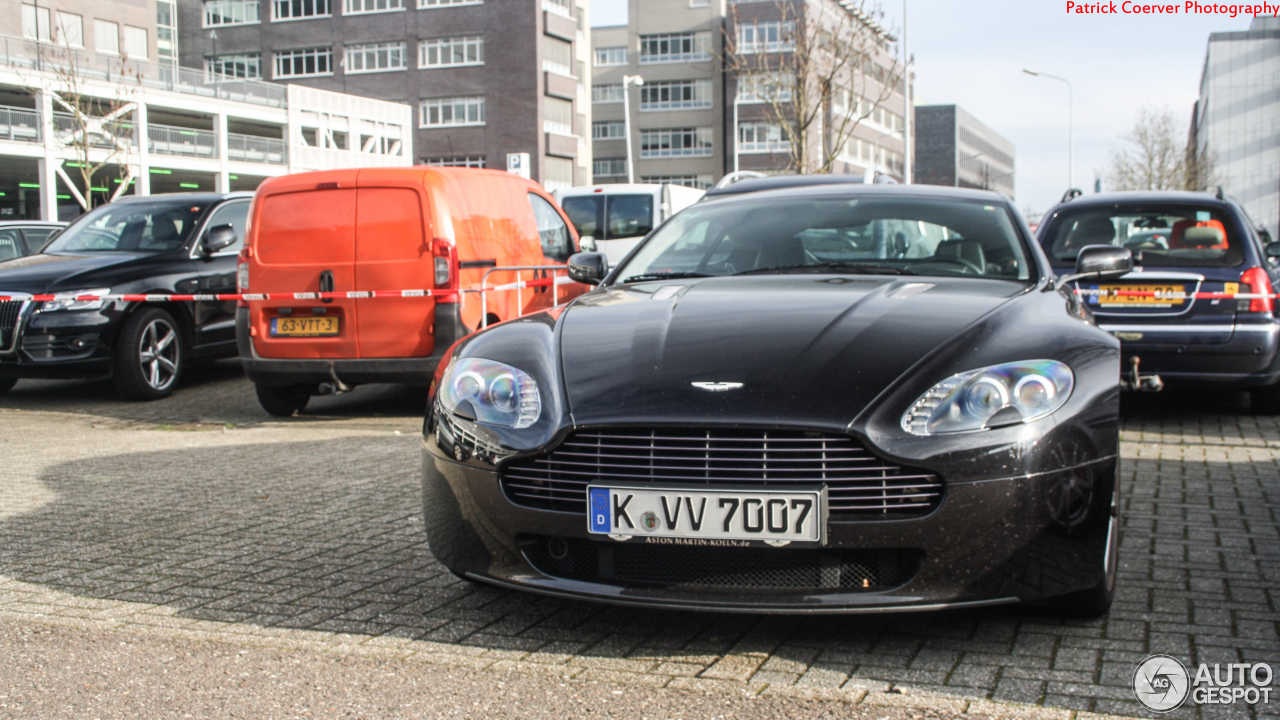 Aston Martin V8 Vantage