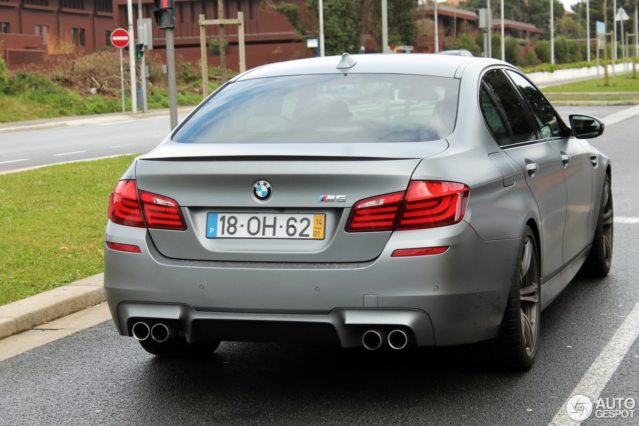 BMW M5 F10 2011