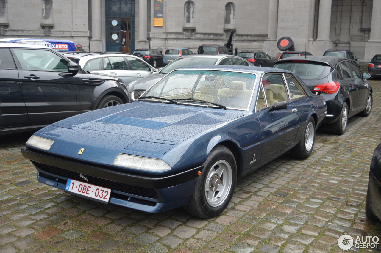 Ferrari 365 GT4 2+2