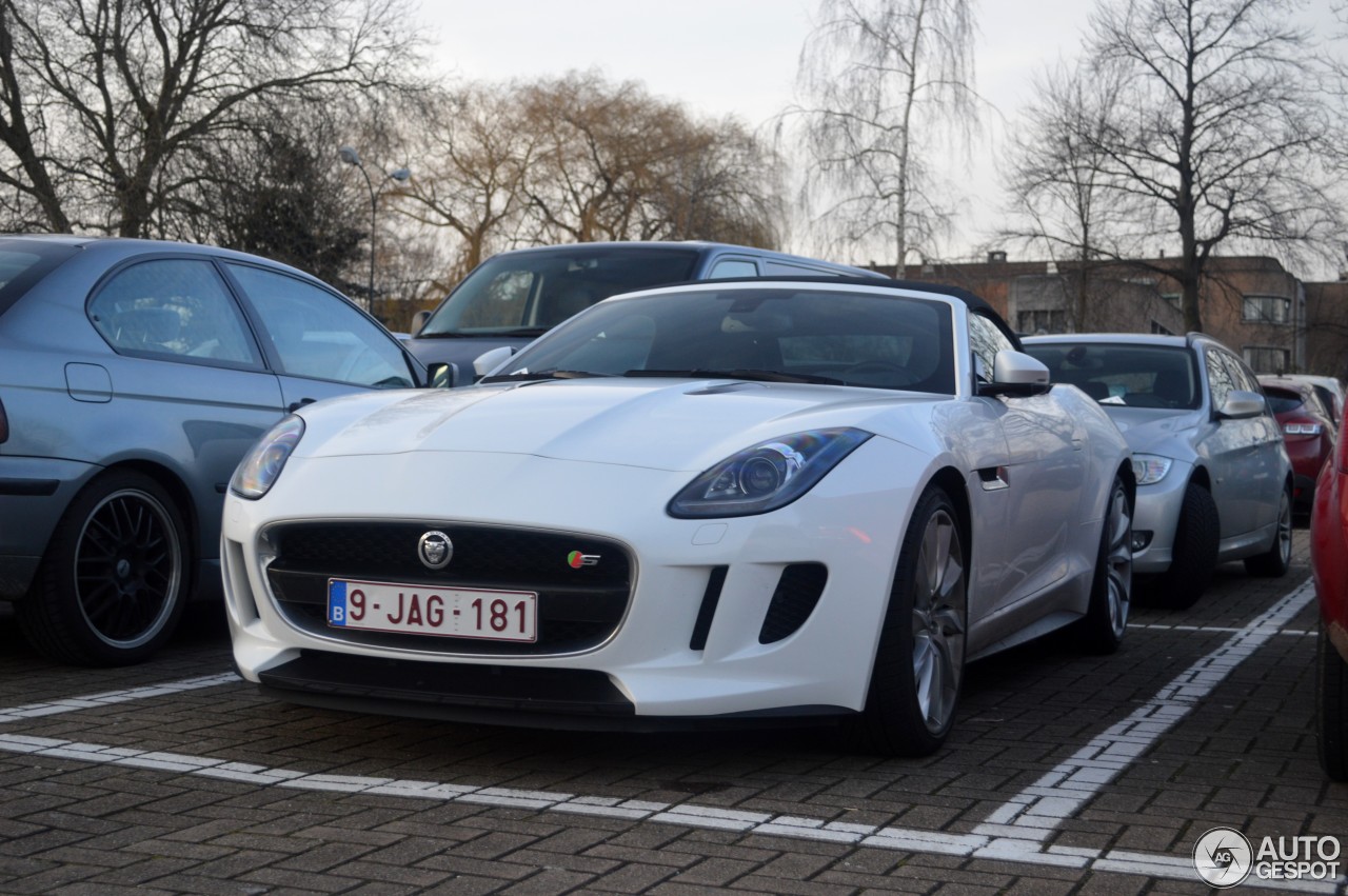 Jaguar F-TYPE S V8 Convertible