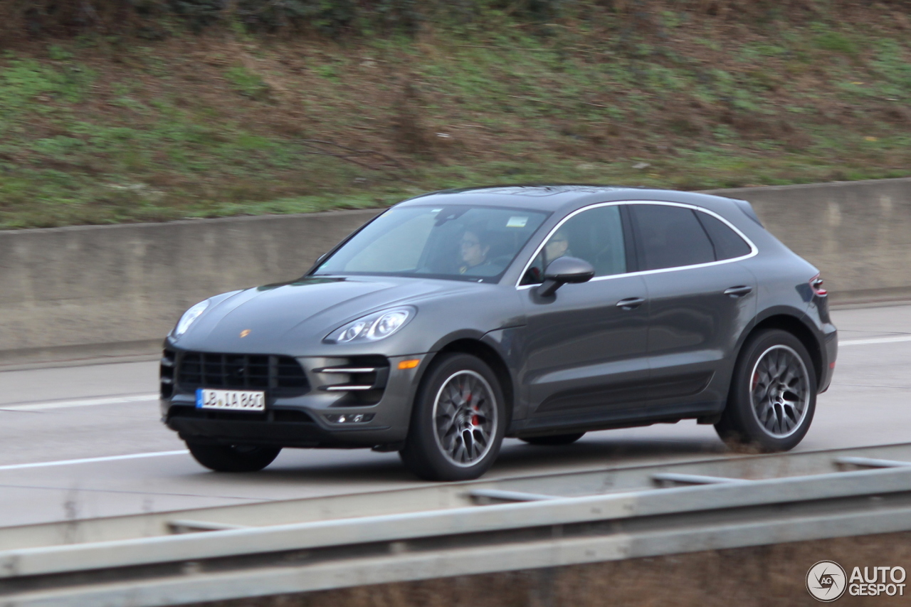 Porsche 95B Macan Turbo