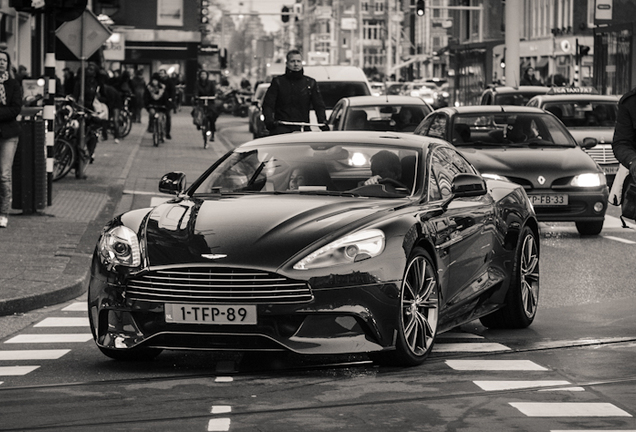 Aston Martin Vanquish 2013