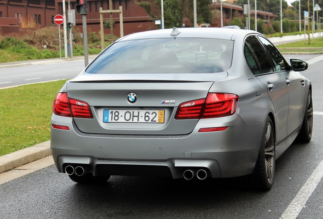 BMW M5 F10 2011