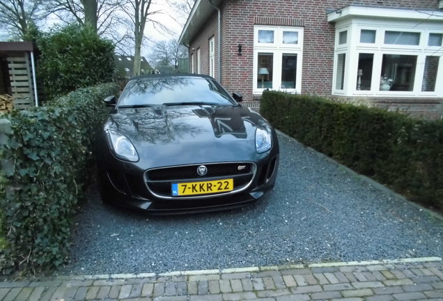 Jaguar F-TYPE S Convertible