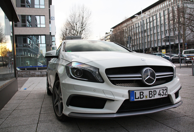 Mercedes-Benz A 45 AMG