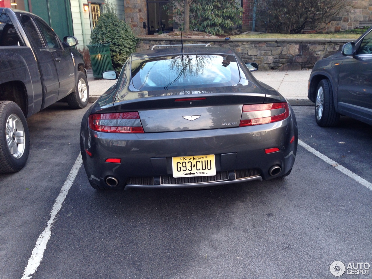 Aston Martin V8 Vantage