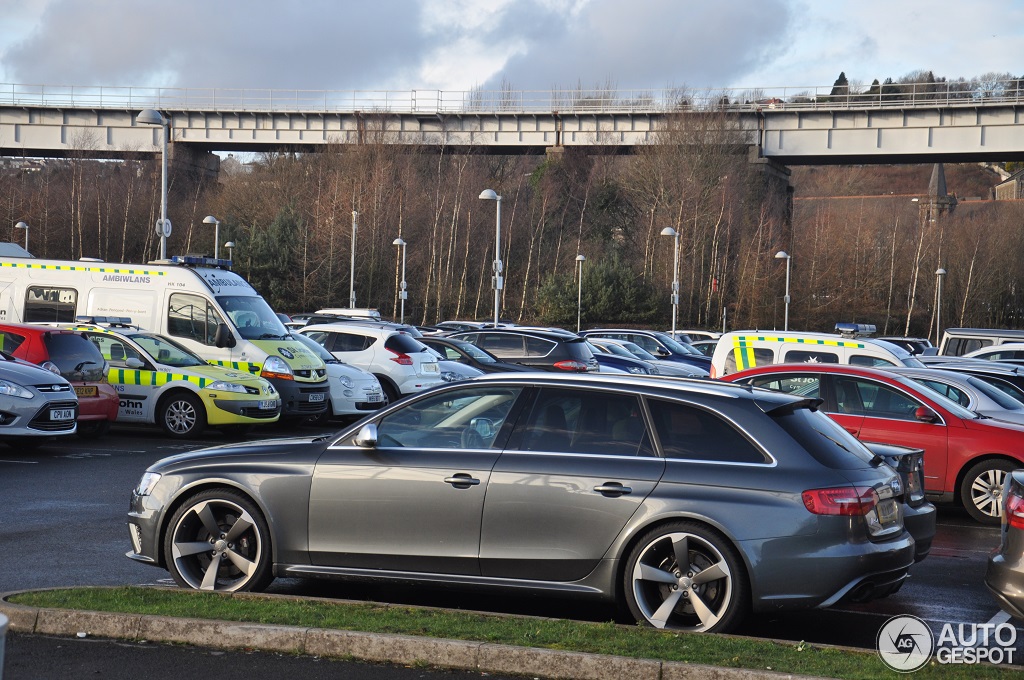 Audi RS4 Avant B8