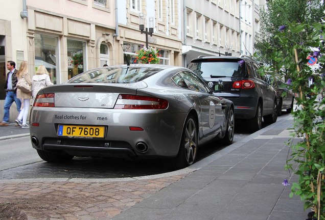 Aston Martin V8 Vantage