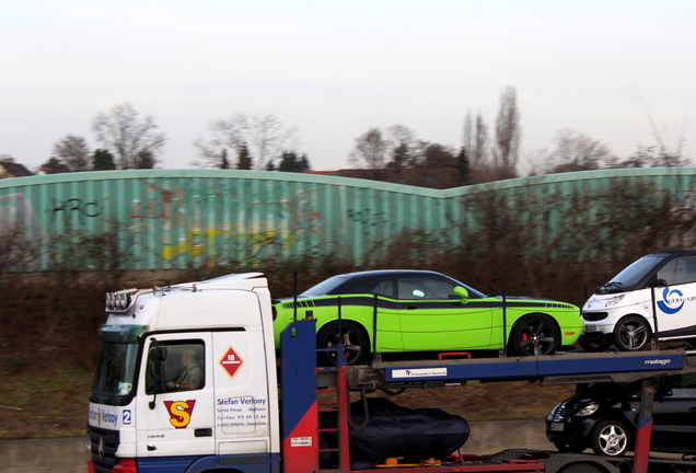 Dodge Challenger SRT-8