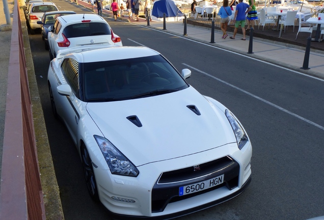 Nissan GT-R 2012