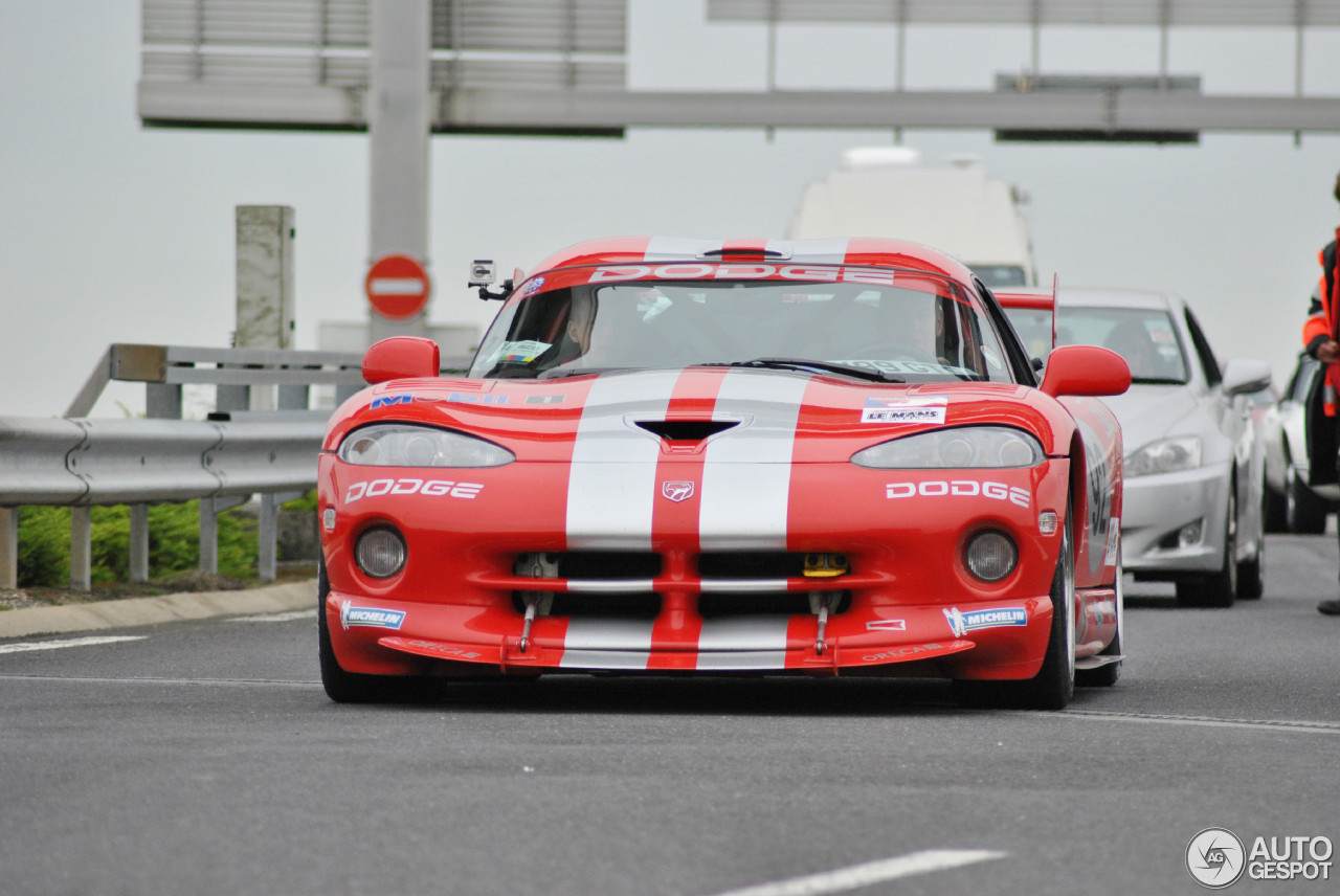 Dodge Viper GTS R