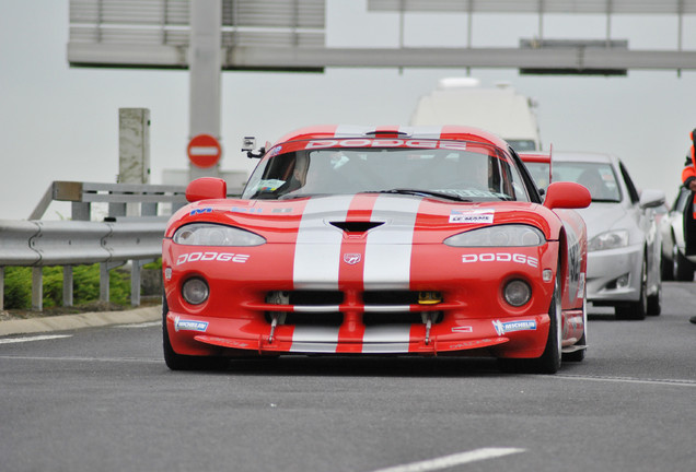 Dodge Viper GTS R