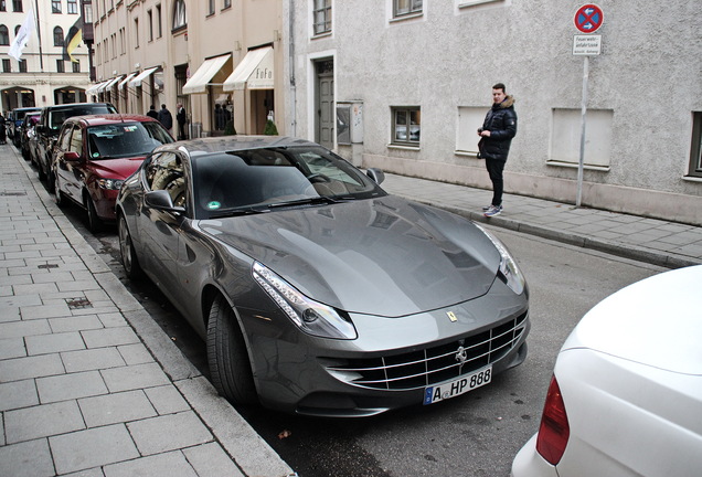 Ferrari FF