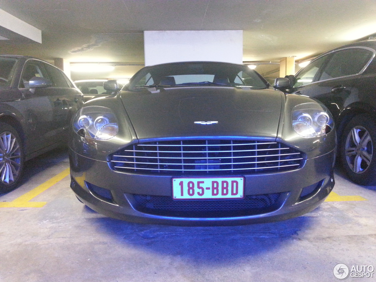 Aston Martin DB9