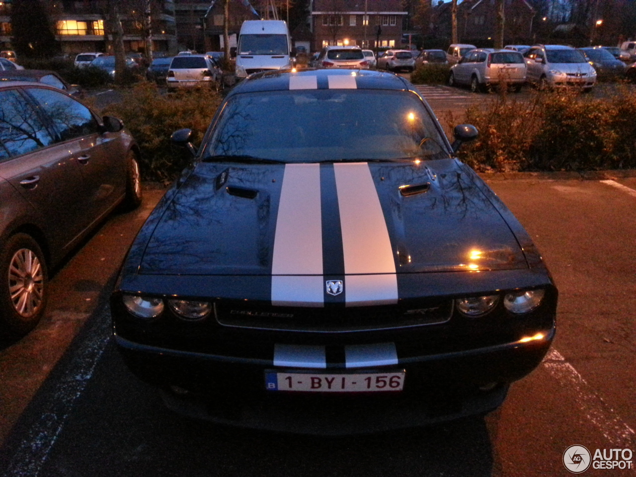 Dodge Challenger SRT-8