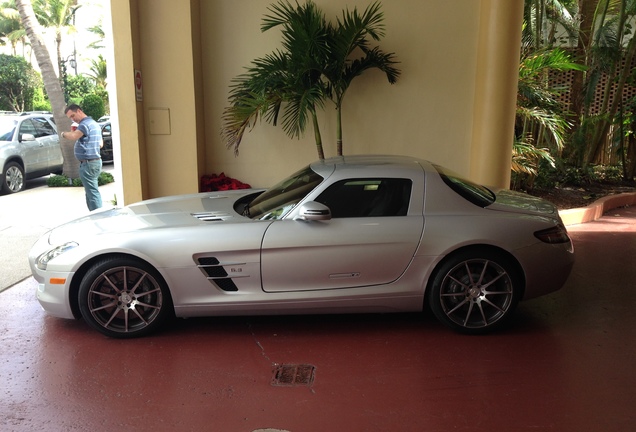 Mercedes-Benz SLS AMG