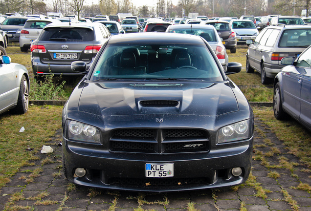 Dodge Charger SRT-8