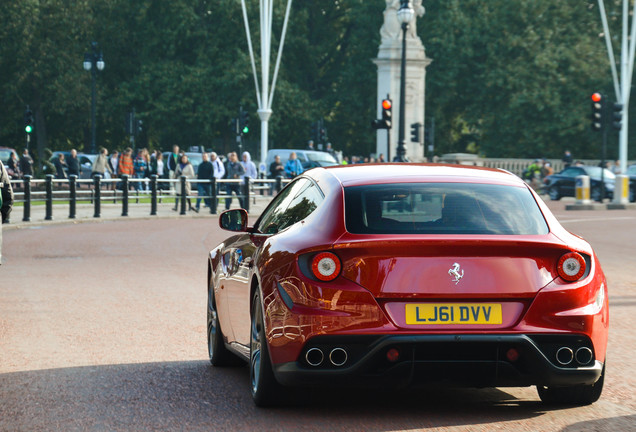 Ferrari FF