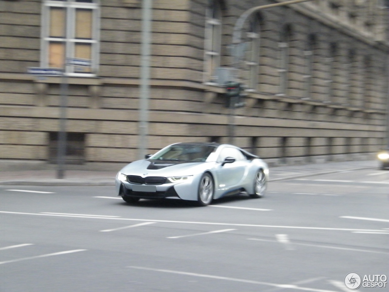 BMW i8