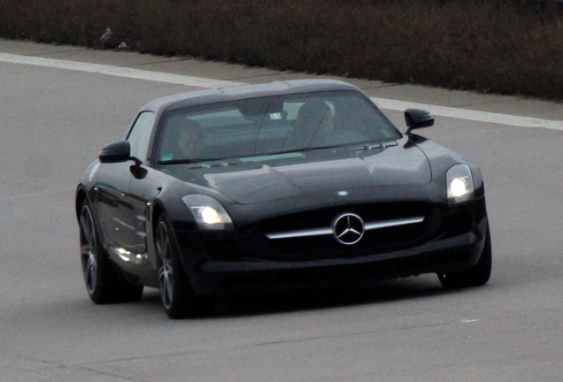 Mercedes-Benz SLS AMG