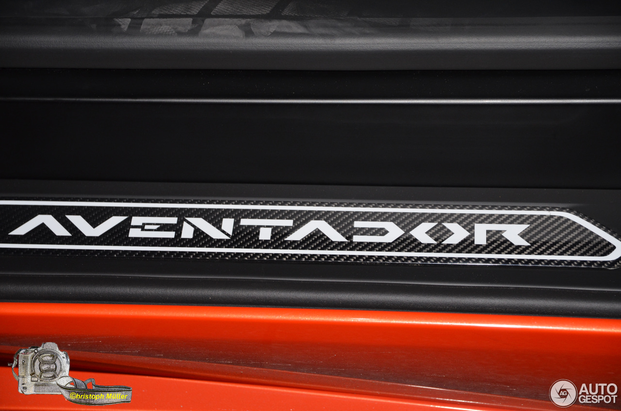 Lamborghini Aventador LP700-4 Roadster