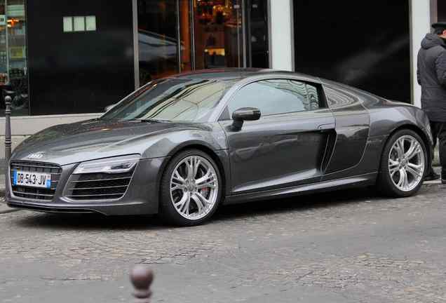 Audi R8 V10 Plus 2013