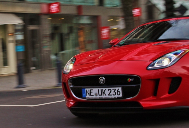 Jaguar F-TYPE S V8 Convertible