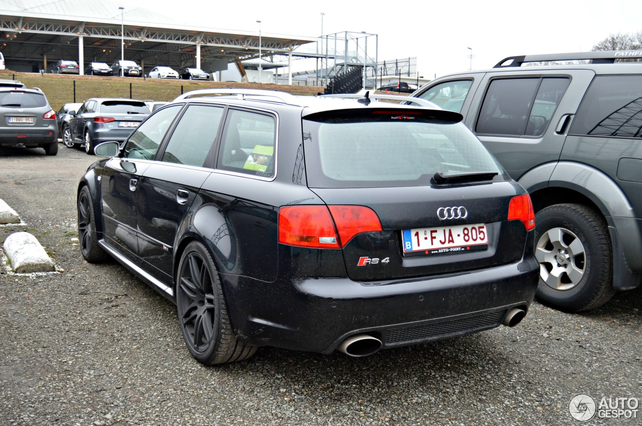 Audi RS4 Avant B7