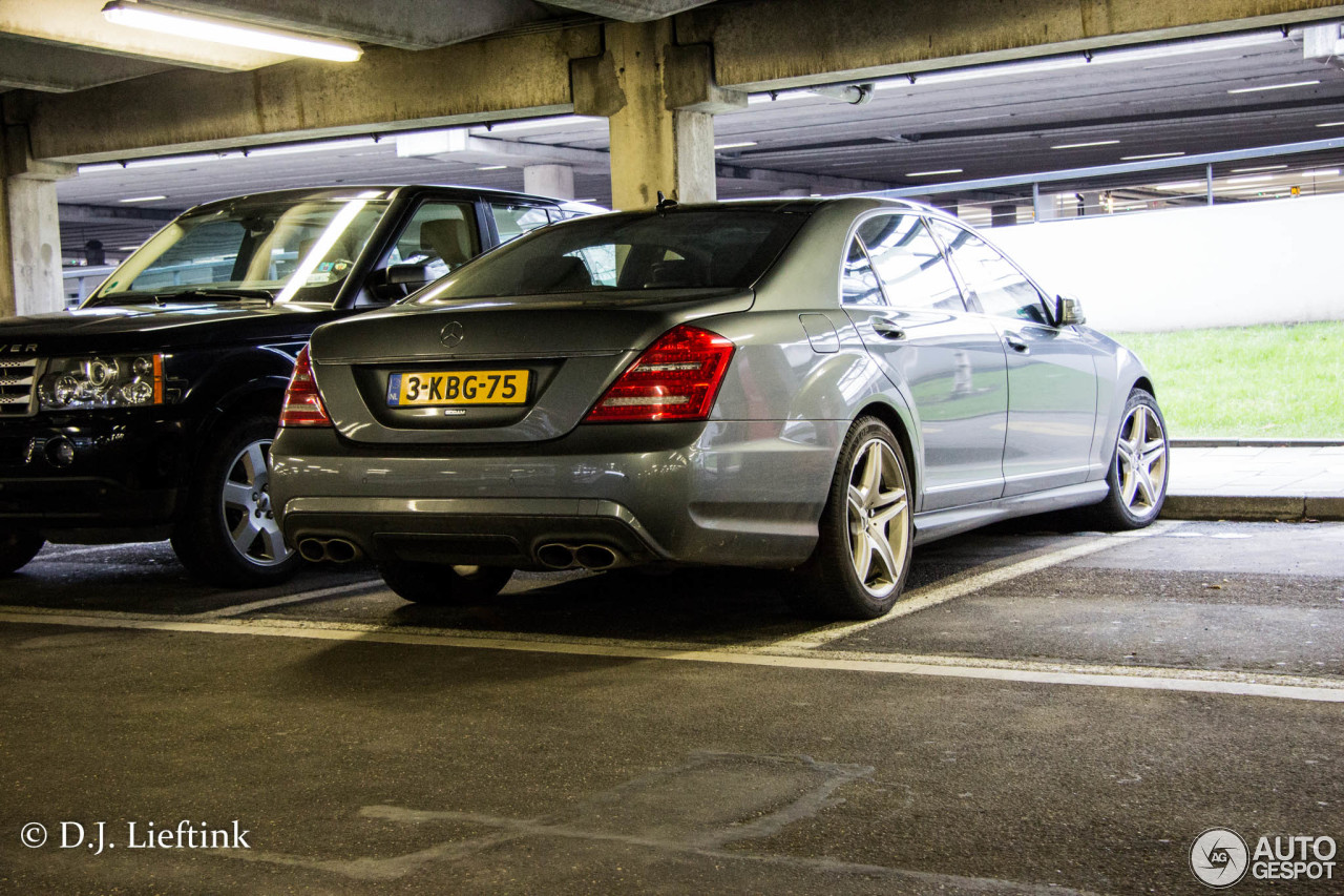 Mercedes-Benz S 65 AMG V221 2010