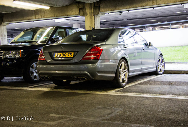 Mercedes-Benz S 65 AMG V221 2010