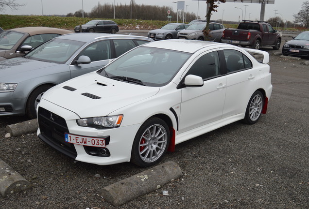 Mitsubishi Lancer Evolution X