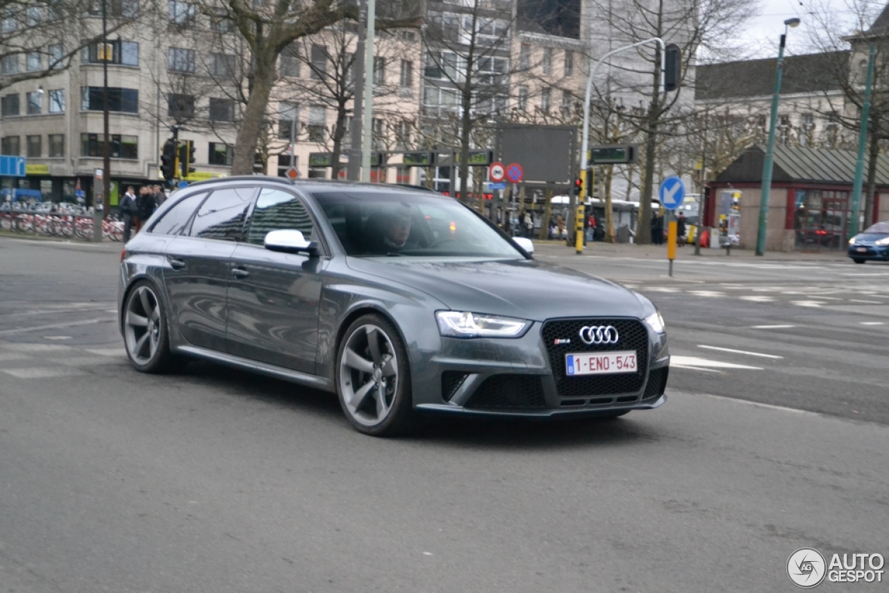 Audi RS4 Avant B8