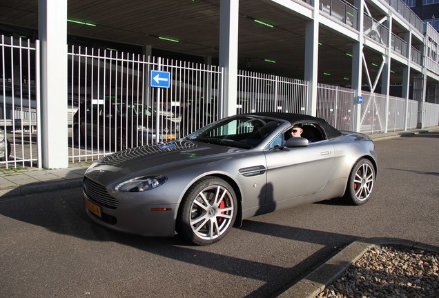 Aston Martin V8 Vantage Roadster