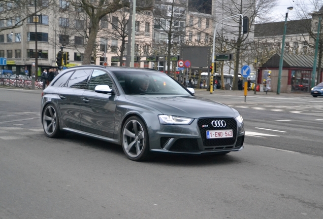 Audi RS4 Avant B8