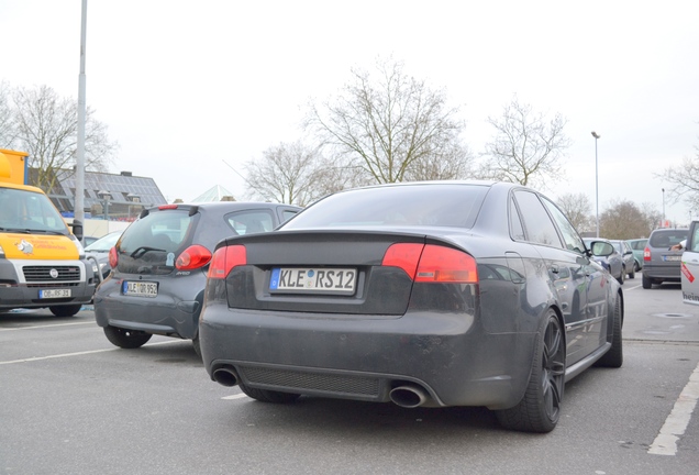 Audi RS4 Sedan