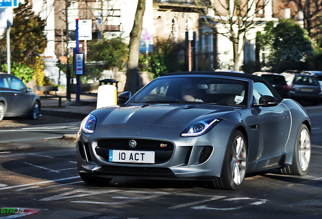 Jaguar F-TYPE S V8 Convertible