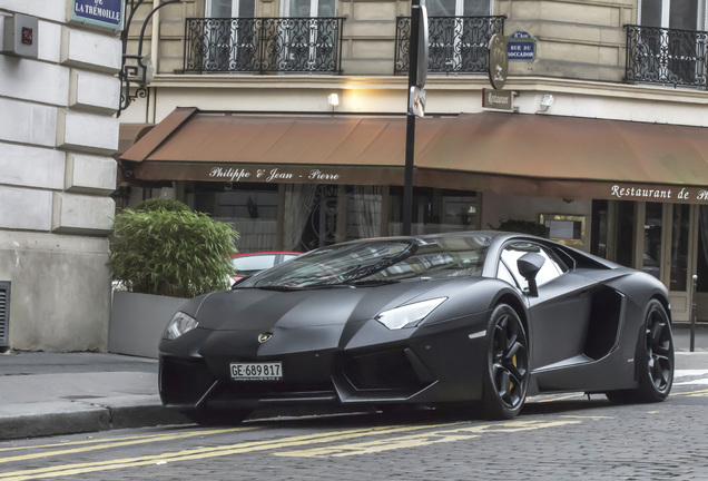 Lamborghini Aventador LP700-4