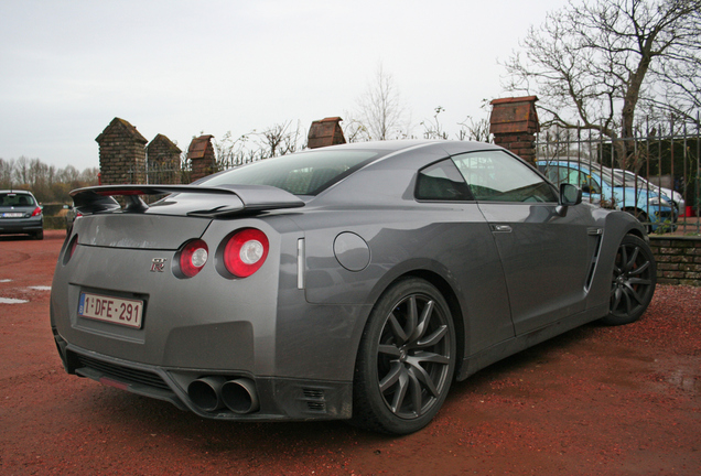 Nissan GT-R 2012