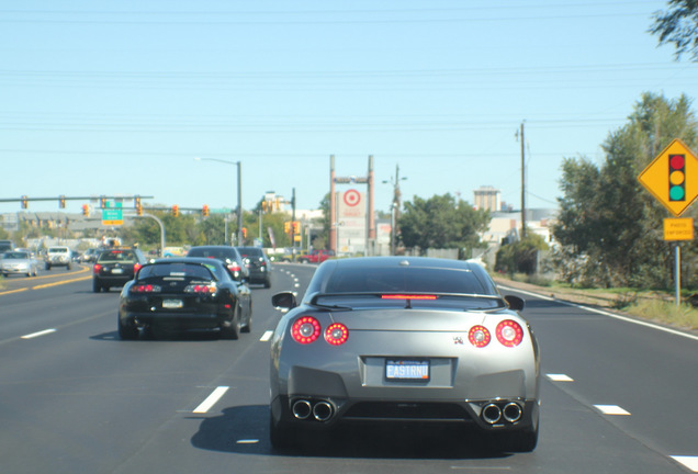 Nissan GT-R