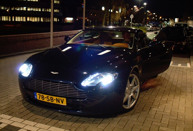 Aston Martin V8 Vantage