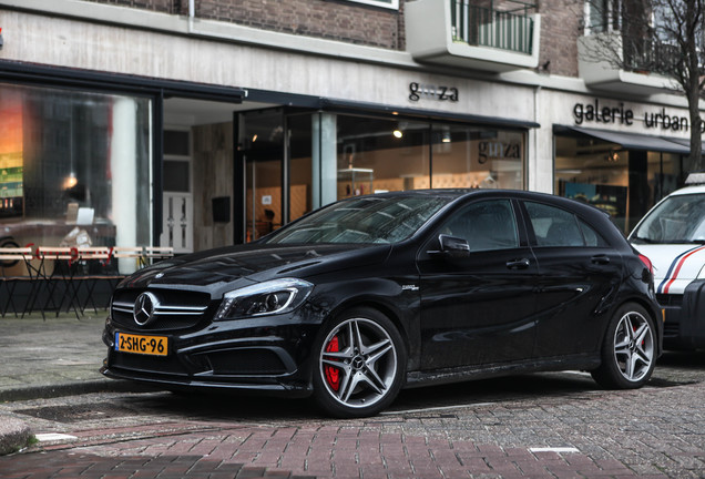 Mercedes-Benz A 45 AMG