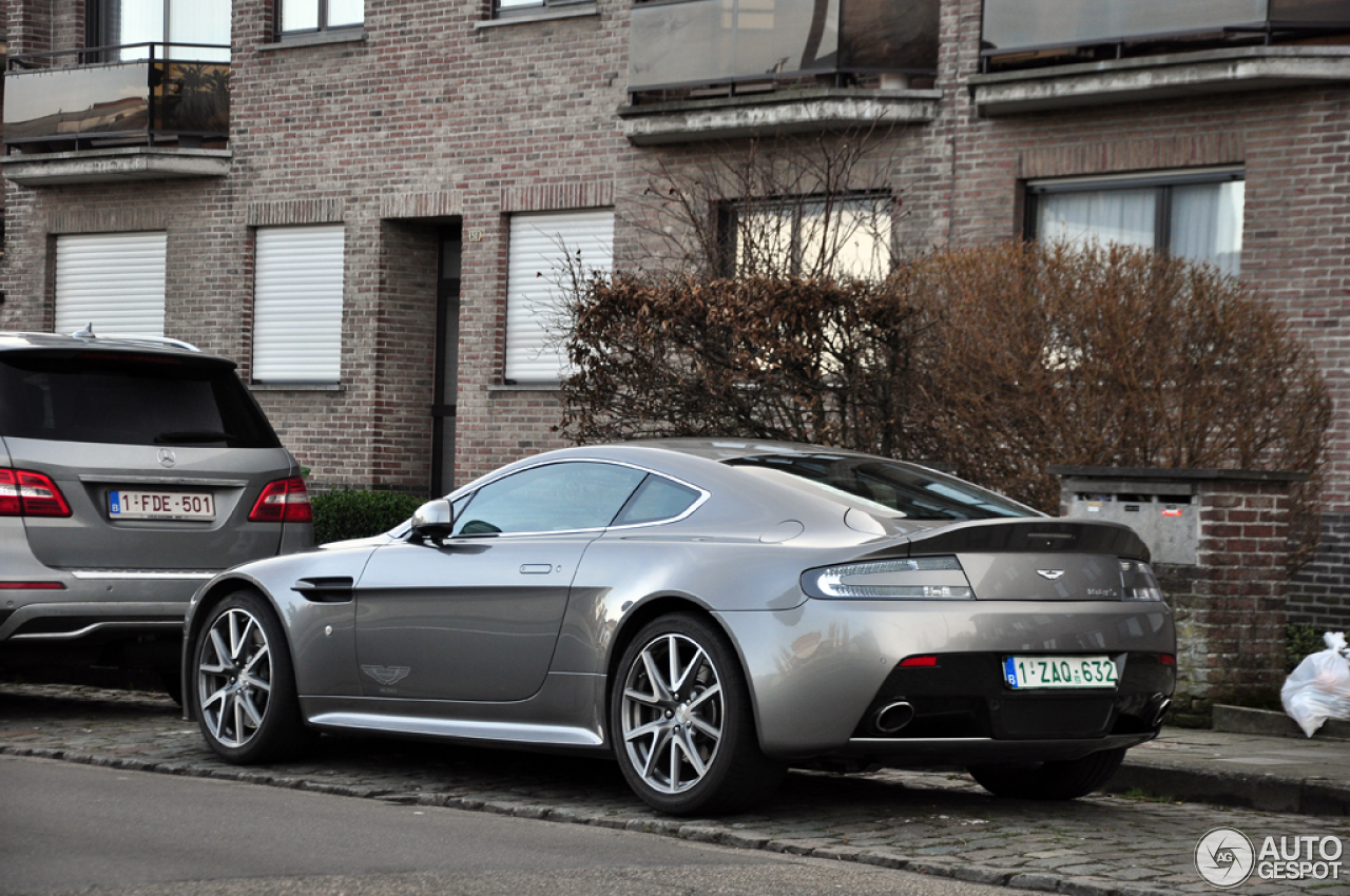 Aston Martin V8 Vantage S