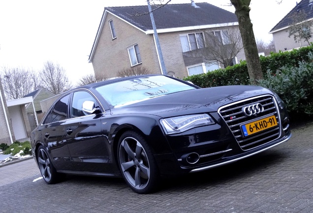 Audi S8 D4