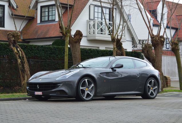 Ferrari FF