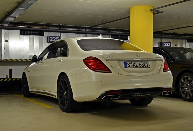 Mercedes-Benz S 63 AMG V222