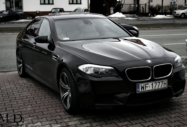 BMW M5 F10 2011