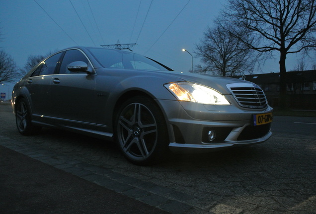 Mercedes-Benz S 63 AMG W221