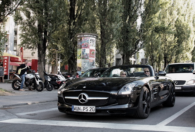 Mercedes-Benz SLS AMG Roadster