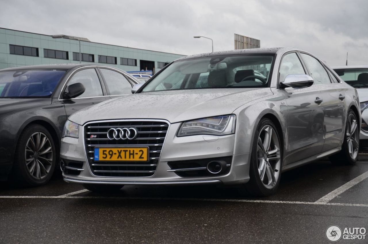 Audi S8 D4