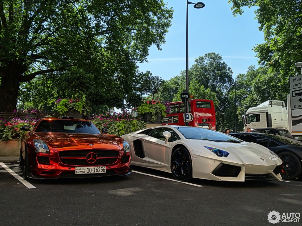 Lamborghini Aventador LP700-4